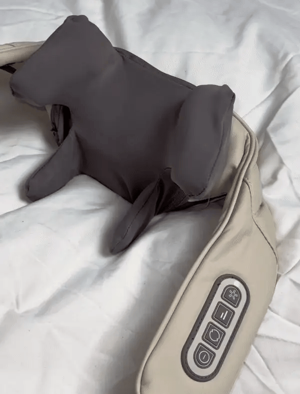 Norélla™ Kneading Massager (Shoulder and Neck) – مدلك عجن للكتف والرقبة